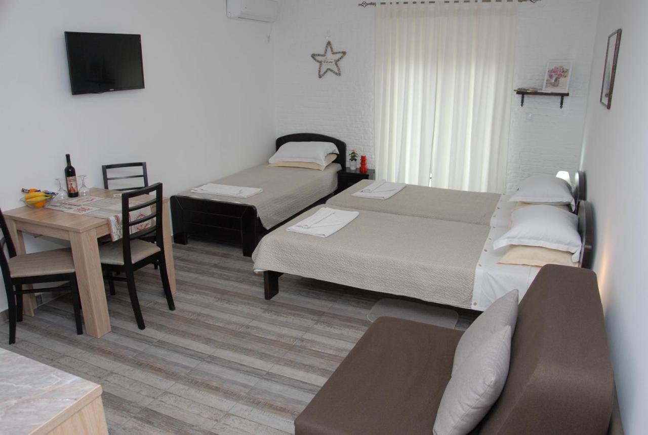 Apartments Idila Bela Crkva  Exterior foto